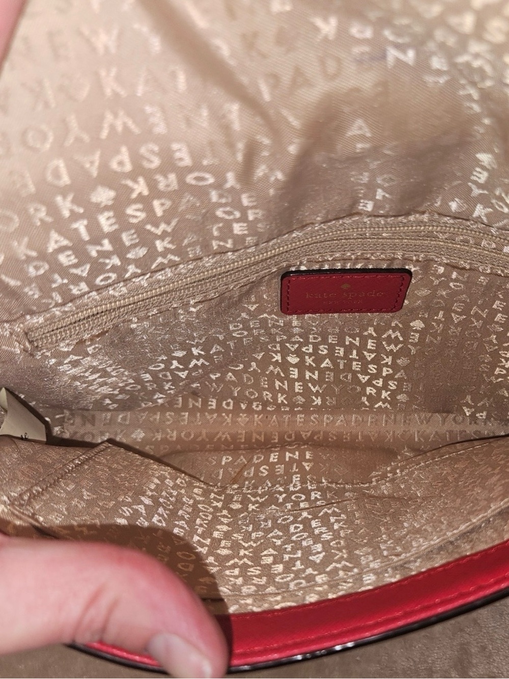 kate spade red crossbody with gold logo - Picture 5 of 14